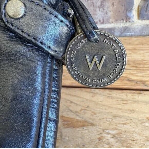 Wanderers Travel Co. The Venetian Grande Passport Crossbody Purse Black Leather - Picture 11 of 11